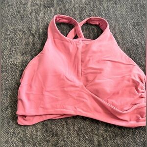 Lululemon Always Aligned Bra
Moss Rose
Size 10